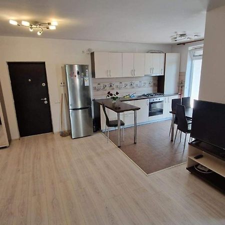 Sofia Apartments Флорешты Экстерьер фото
